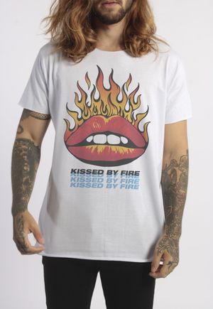 Joss-Camiseta-Joss-Corte-a-Fio-Kissed-By-Fire-Branca-DTG-5157-5890258-1-zoom