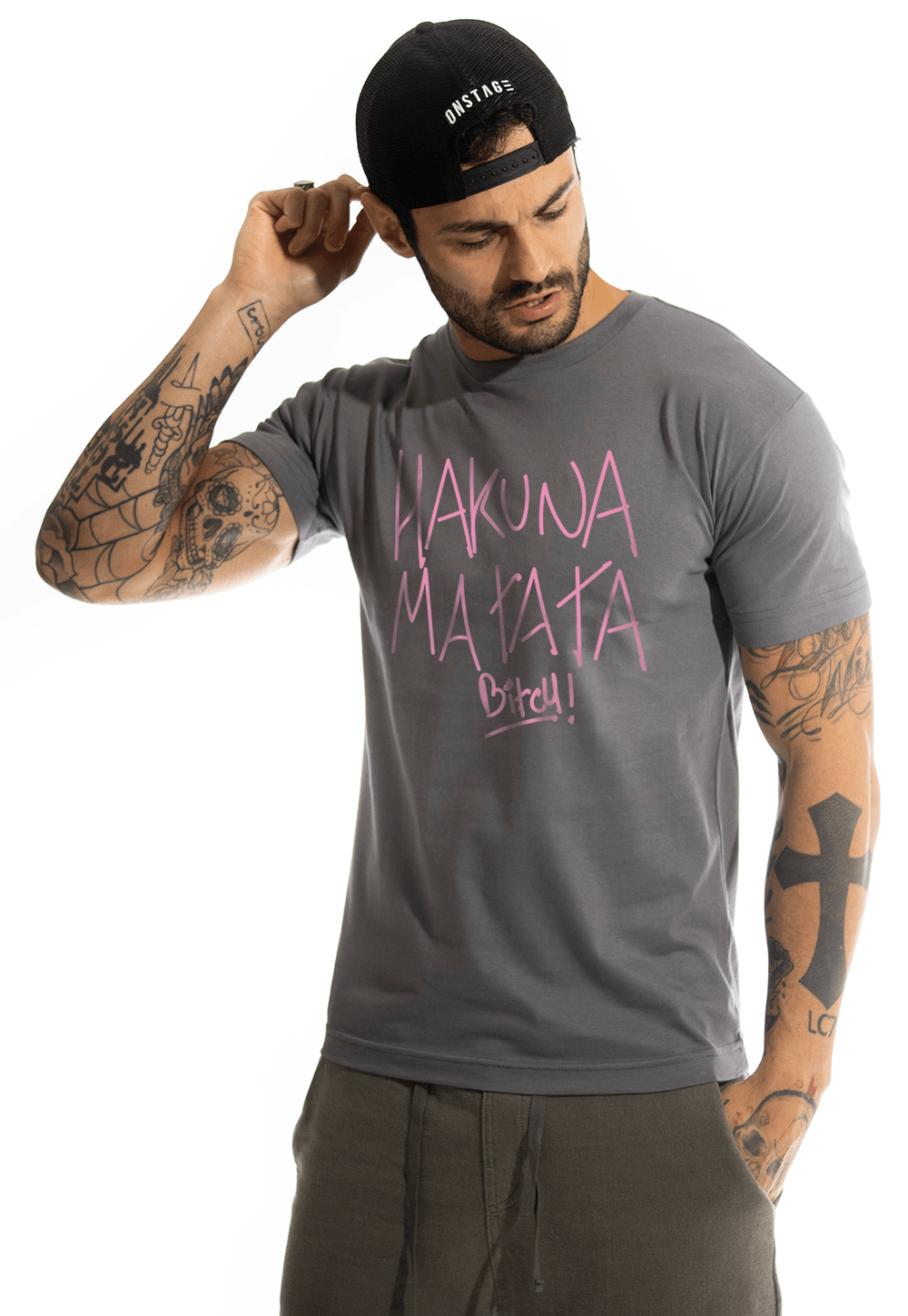 Camiseta Arimlap Hakuna Matata Cor:Chumbo;Tamanho:P;Genero:Masculino