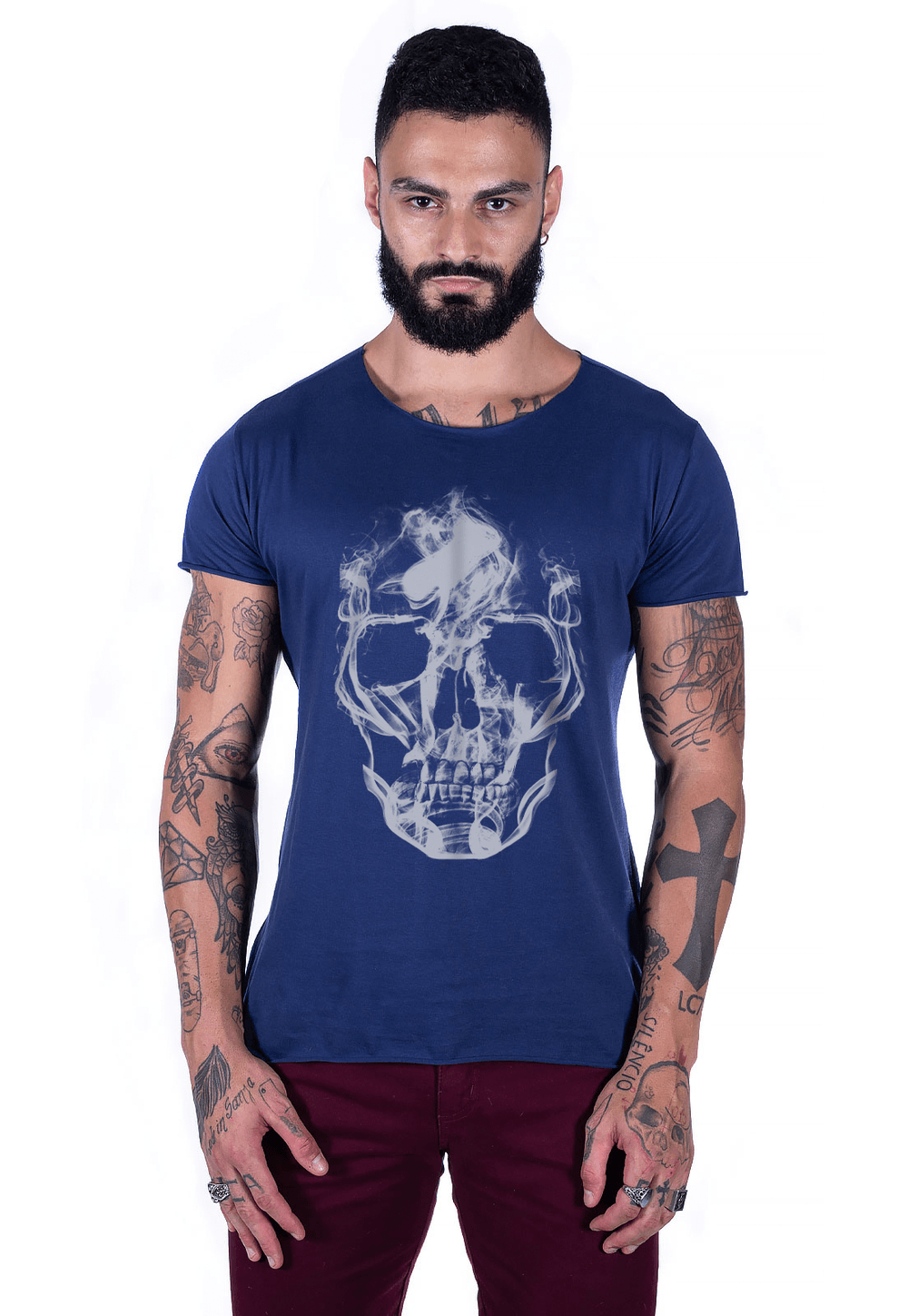 Camiseta Joss Corte a Fio Caveira Fumaca Cor:Azul;Tamanho:P;Genero:Masculino